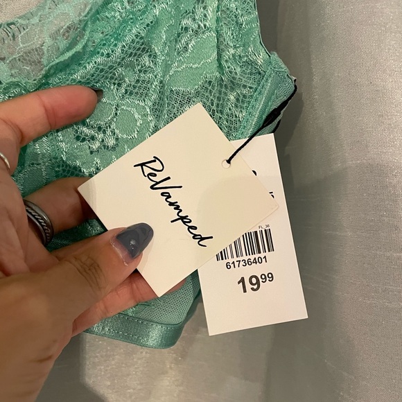 Revamped/Urban Planet lace bandeau/crop top - Picture 4 of 7